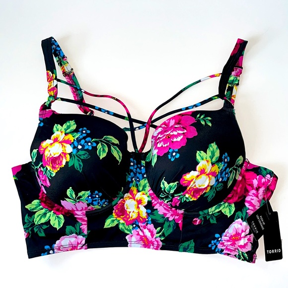 💕SOLD💕 Torrid BLACK FLORAL LATTICE UNDERWIRE BIKINI TOP - Picture 4 of 5